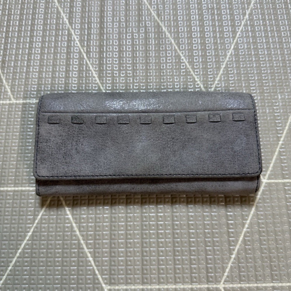 Hobo International Soft Gray Leather Trifold Wallet Credit Cards Coins